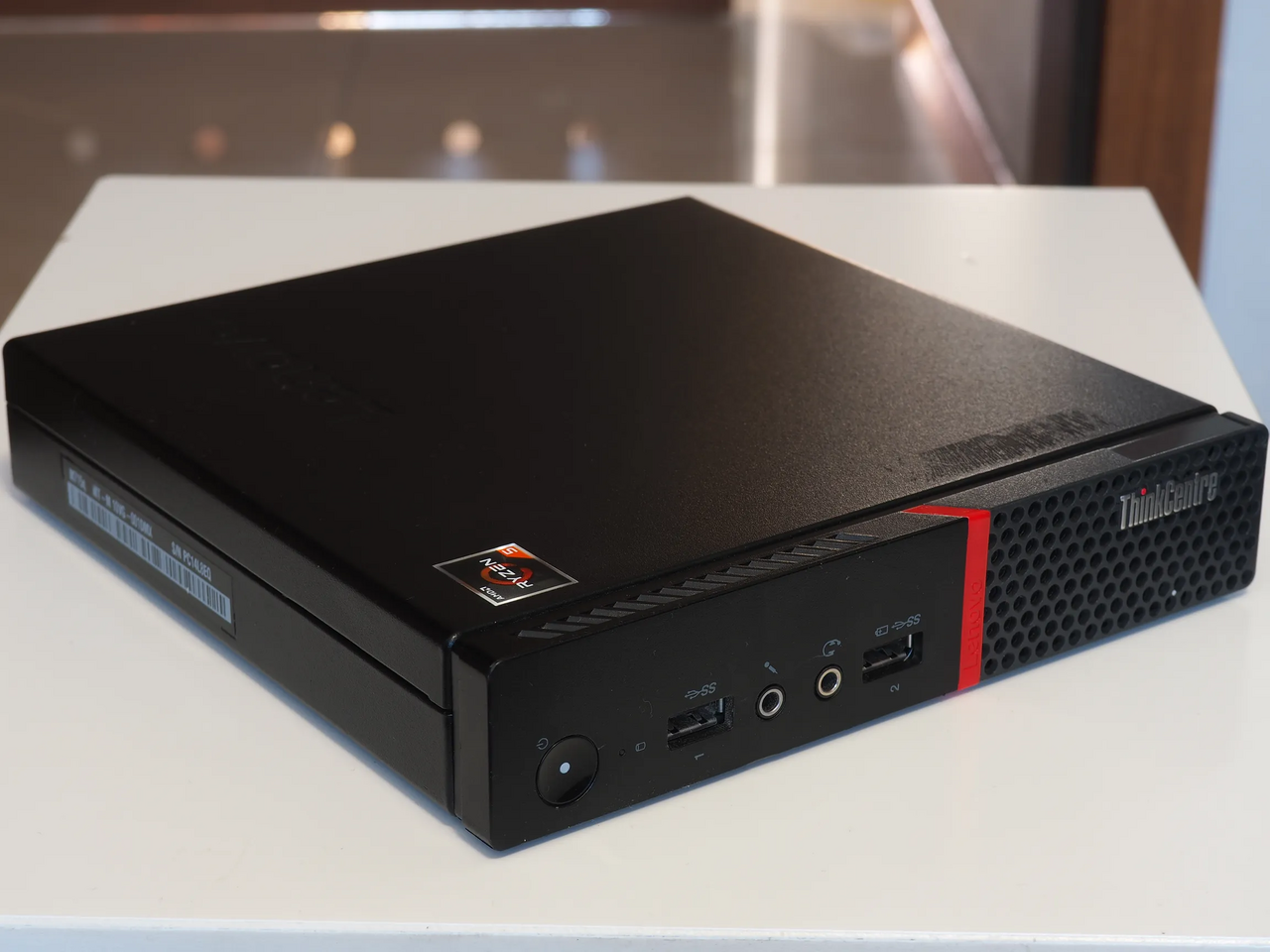 Lenovo ThinkCentre M920q Tiny — Intel Core i5